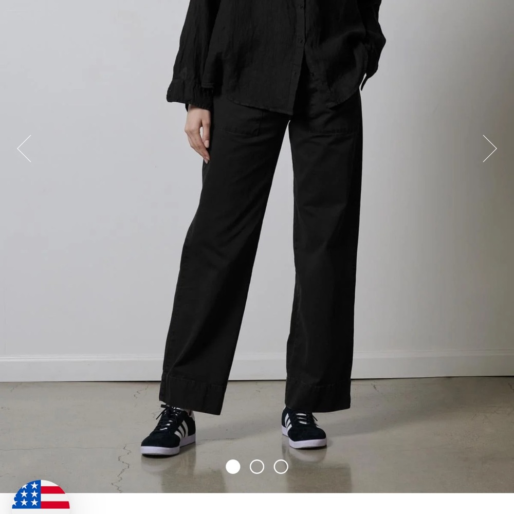 Velvet by Graham and Spencer Ventura Pant in Almost Black size S. NWT